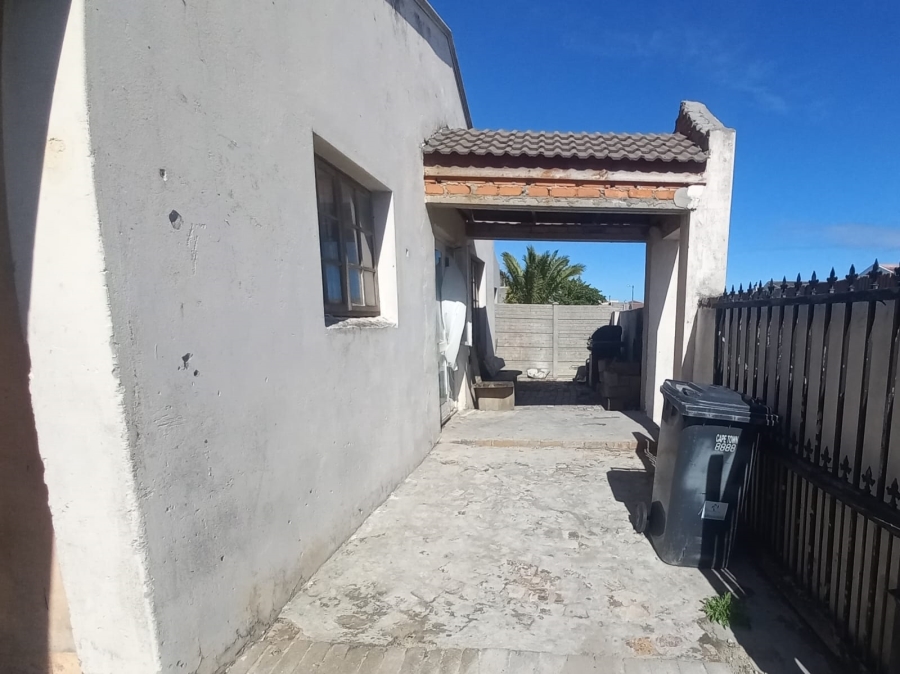 3 Bedroom Property for Sale in Rondevlei Park Western Cape